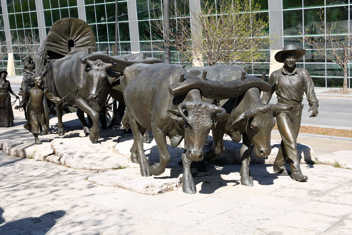 021 Amazing detail on the larger-than-life bronze sculptures at Pioneer Courage Park.JPG